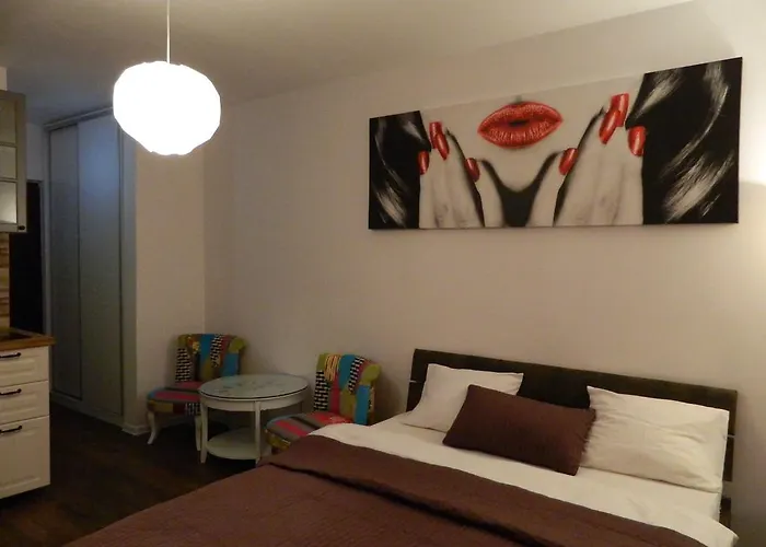 12 O'clock * Bukarest